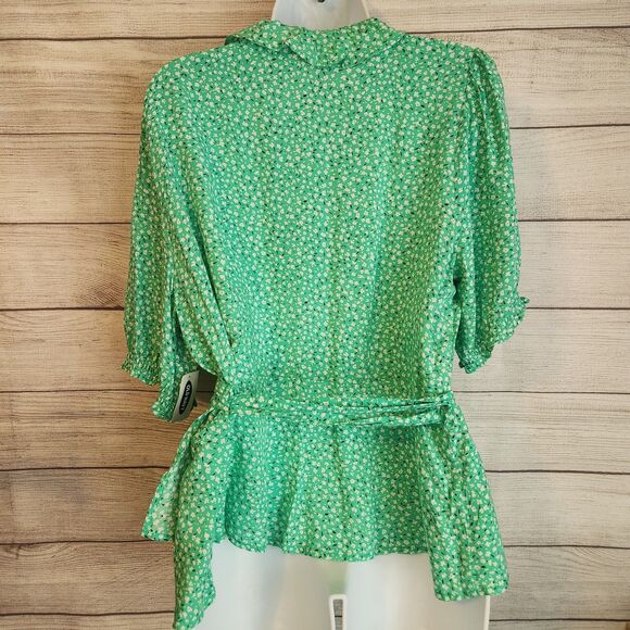 Old Navy Size XL Womens Green Floral Wrap Blouse W/Smocking & Ruffle NWT - Picture 5 of 9